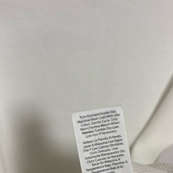 Time And Tru White Puff Sleeve Top Size Small - Picture 8 of 8